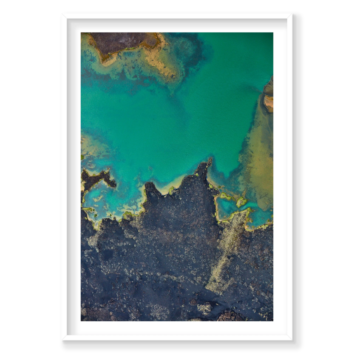 MÌ_vatn Lake, Iceland, Vertical Print, white Victorian Ash frame