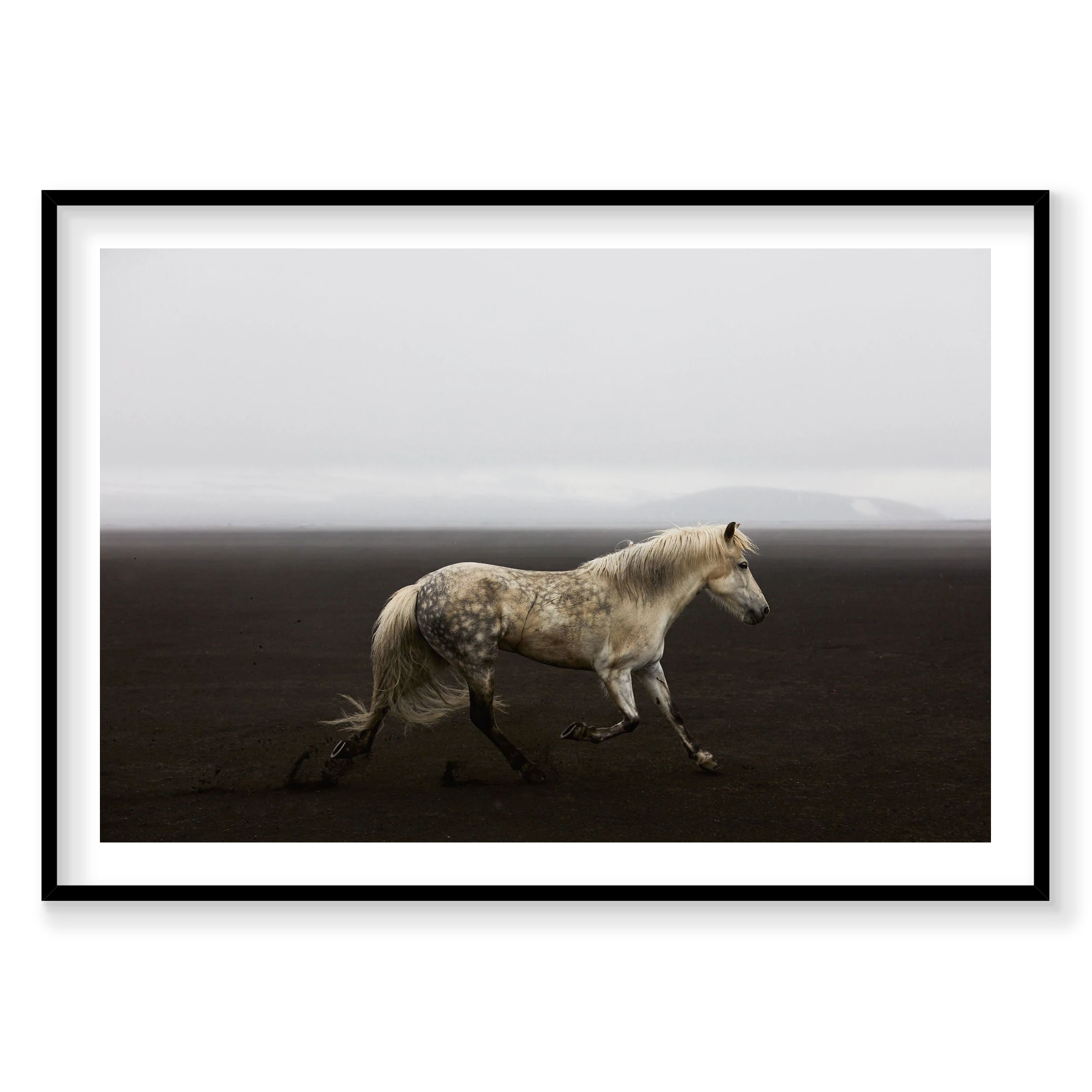 Solo, Iceland, Horizontal Print, black Victorian Ash frame