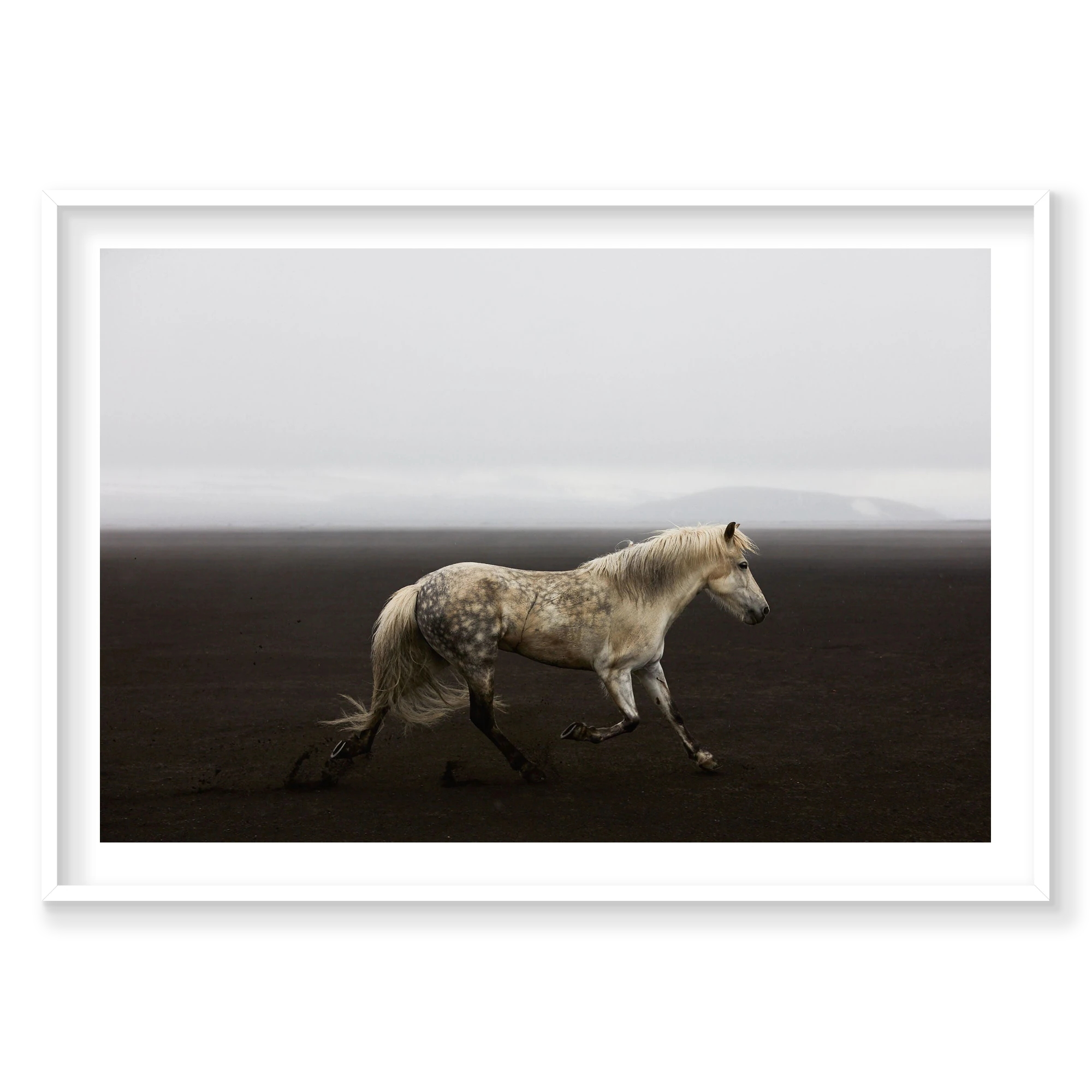 Solo, Iceland, Horizontal Print, white Victorian Ash frame